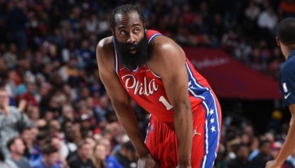  哈登助攻数升至历史第四位里程碑  