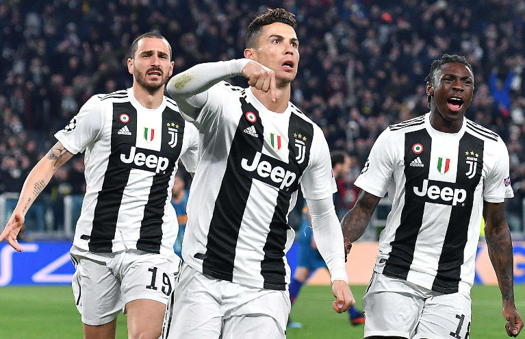  布雷西亚中场组织调度出色，精准直塞撕破密集防守